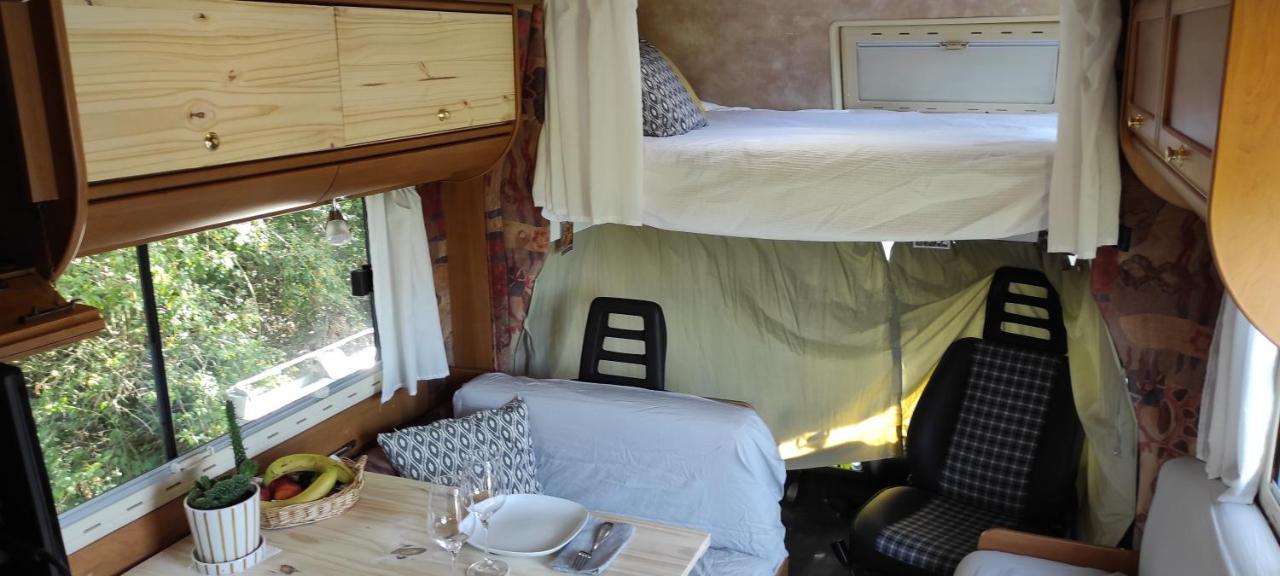 Charmant Camping-Car A La Campagne Labessiere-Candeil Экстерьер фото
